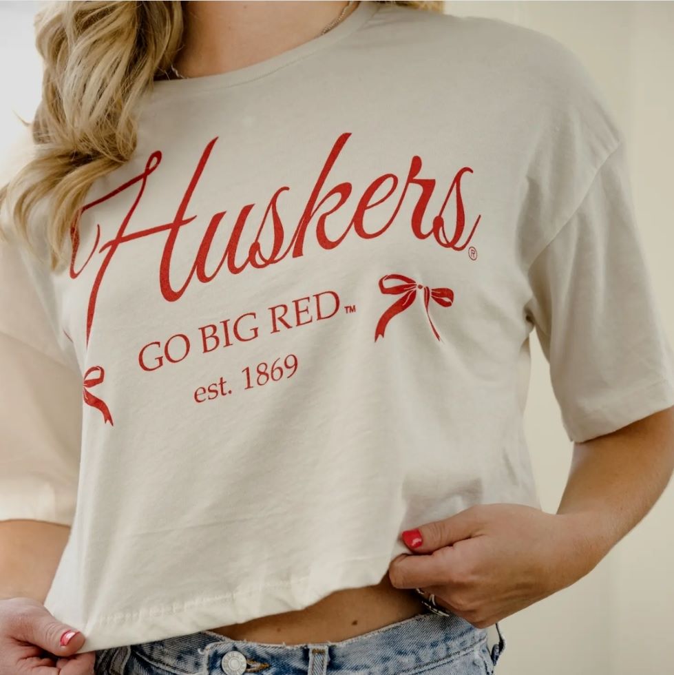 Go Big Red Cropped Bow Tee