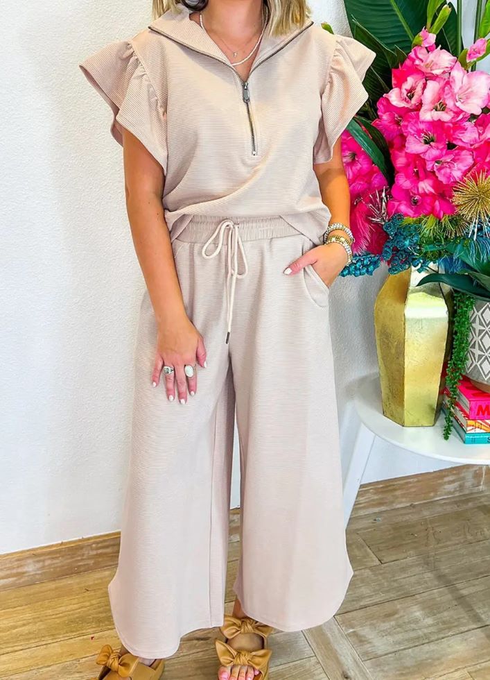 Textured Ruffle Ensemble